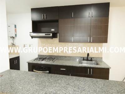 Apartamento de 3 alcobas en arriendo en El Poblado, Medellín, 70 m² · foto 4 de 20