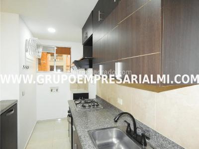 Apartamento de 3 alcobas en arriendo en El Poblado, Medellín, 70 m² · foto 6 de 20