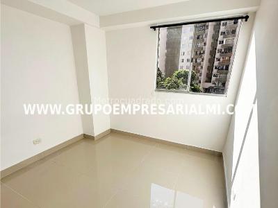 Apartamento de 3 alcobas en arriendo en Belen, Medellín, 70 m² · foto 4 de 20