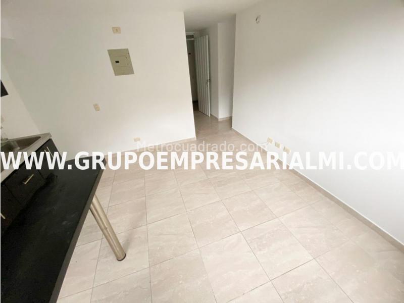 Apartamento de 2 Alcobas en Arriendo en Aures, Robledo - 4