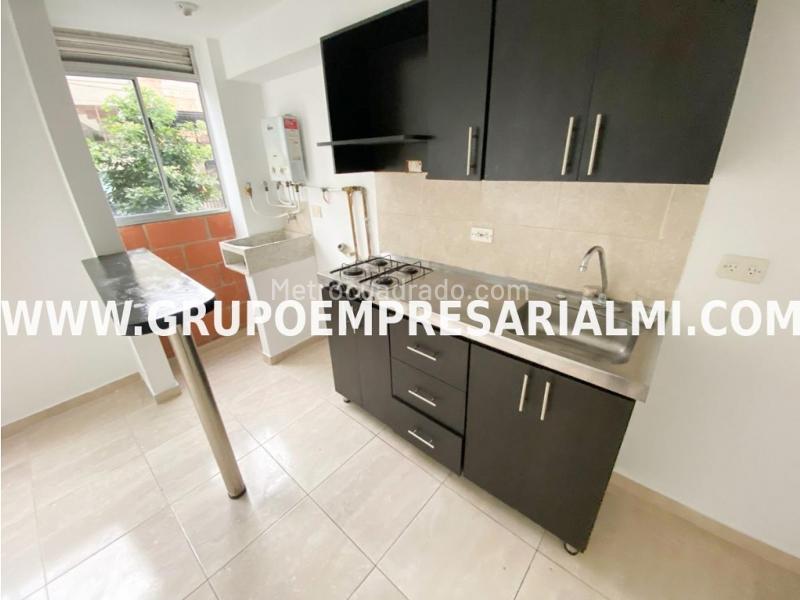 Apartamento de 2 Alcobas en Arriendo en Aures, Robledo - 5