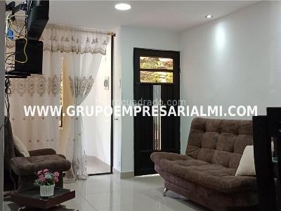 Apartamento de 3 alcobas en arriendo en Lopez De Mesa, Medellín, 68 m² · foto 2 de 20