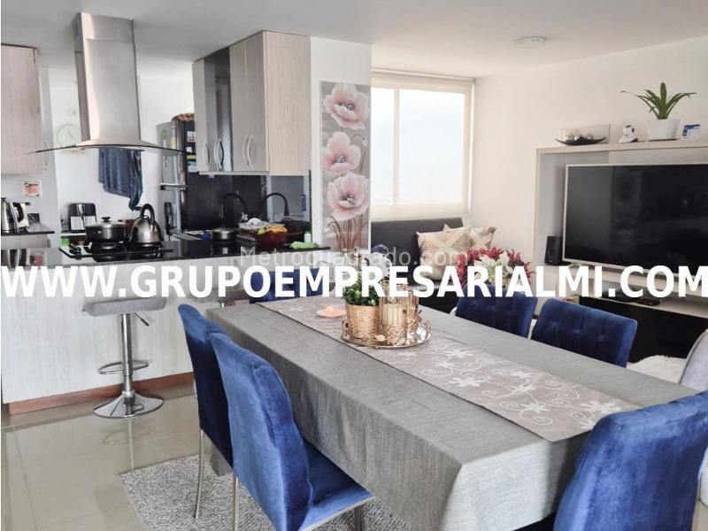 Apartamento en Arriendo, El Esmeraldal, Envigado - 2