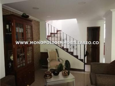 Casa de 3 alcobas en venta en Calasanz, Medellín, 130 m² · foto 5 de 9