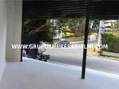 Local Comercial en Arriendo, El Esmeraldal, Envigado