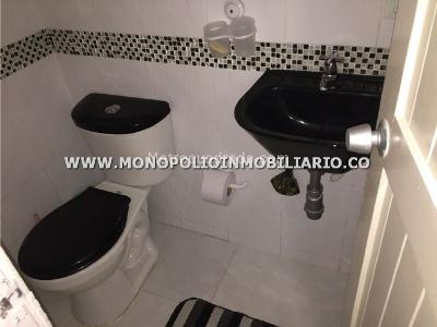 Apartamento de 3 alcobas en arriendo en Belen, Medellín, 75 m² · foto 15 de 19