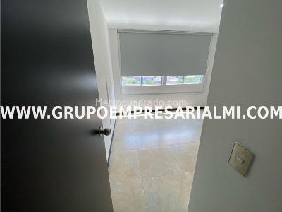 Apartamento de 2 alcobas en arriendo en El Poblado, Medellín, 70 m² · foto 13 de 20