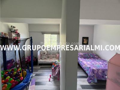 Apartamento de 3 alcobas en venta en La Navarra, Bello, 70 m² · foto 7 de 20