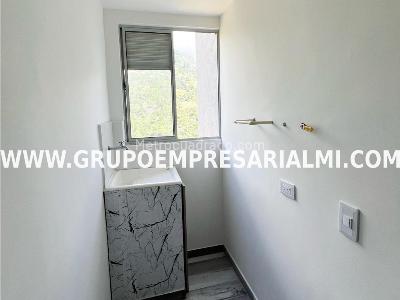 Apartamento de 3 alcobas en venta en La Navarra, Bello, 70 m² · foto 15 de 20