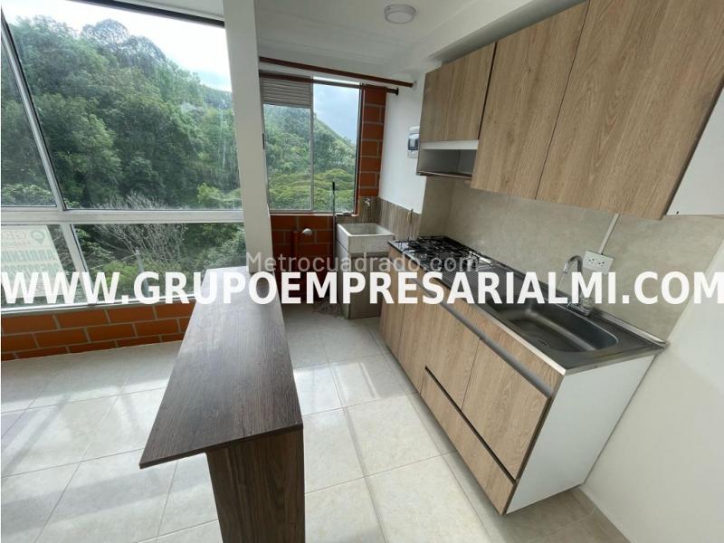 Apartamento de 2 Alcobas en San Javier (43 m², Estrato 2) - 4