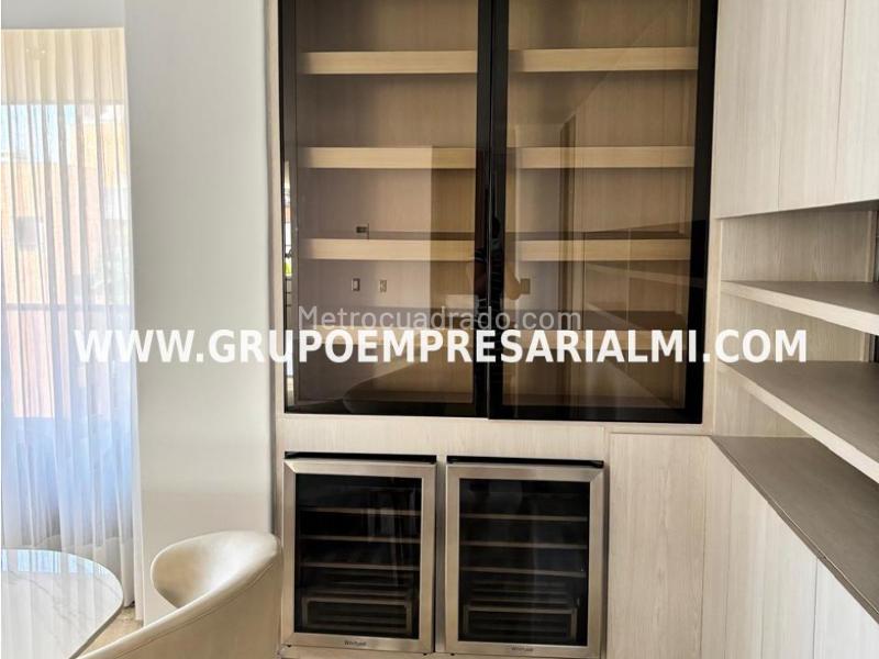 Apartamento Amoblado de 3 Alcobas en El Poblado Alejandría - 8