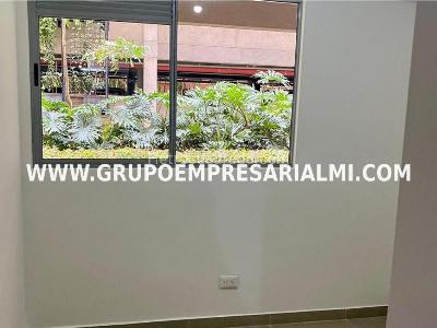 Apartamento de 3 alcobas en venta en San Jose, Sabaneta, 76 m² · foto 10 de 20