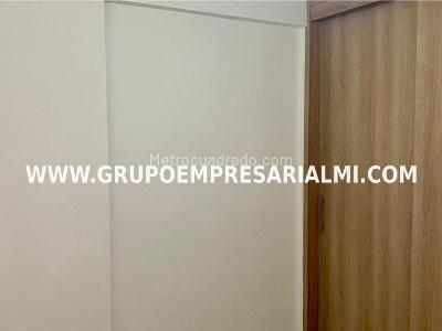 Apartamento de 3 alcobas en venta en San Jose, Sabaneta, 76 m² · foto 12 de 20