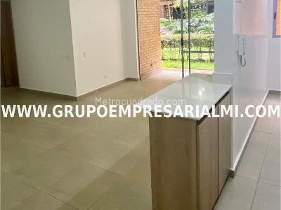 Apartamento de 3 alcobas en venta en San Jose, Sabaneta, 76 m² · foto 6 de 20
