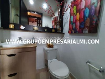 Apartamento de 3 alcobas en venta en Loma De Las Brujas, Envigado, 100 m² · foto 13 de 20