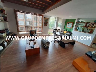 Apartamento de 3 alcobas en venta en Loma De Las Brujas, Envigado, 100 m² · foto 2 de 20