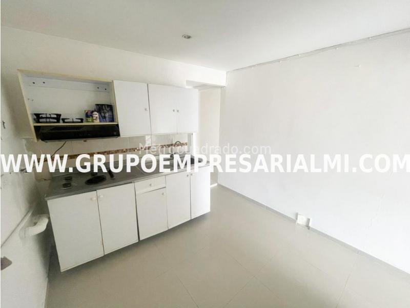 Cozy 2BR Apartment in Simon Bolivar - 5