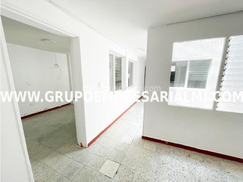 Casa Amplia de 3 Alcobas en Arriendo en La América - 6