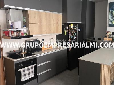 Apartaestudio en venta en El Poblado, Medellín, 63 m² · foto 3 de 20
