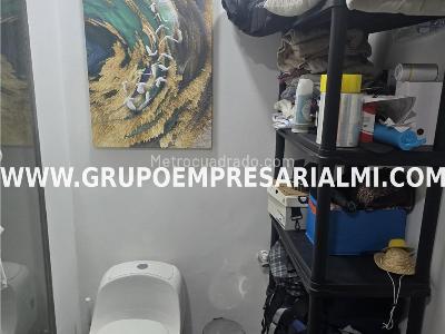 Apartaestudio en venta en El Poblado, Medellín, 63 m² · foto 14 de 20