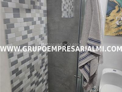 Apartaestudio en venta en El Poblado, Medellín, 63 m² · foto 17 de 20