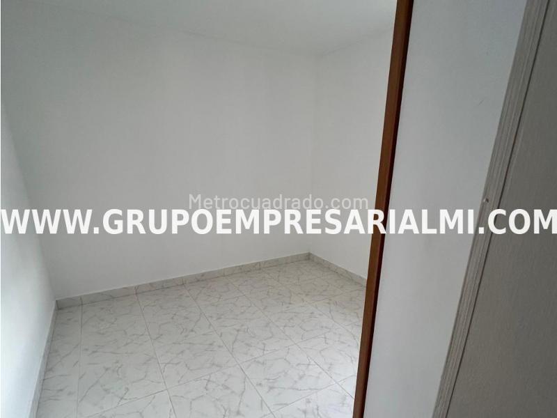 Spacious 3BR Apartment with 5 Baths in La America - 5