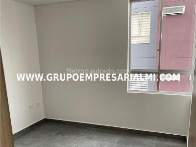 Apartamento de 3 alcobas en venta en La Doctora, Sabaneta, 70 m² · foto 6 de 20