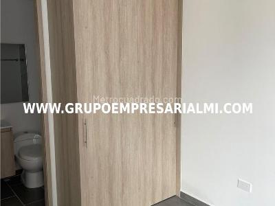 Apartamento de 3 alcobas en venta en La Doctora, Sabaneta, 70 m² · foto 17 de 20