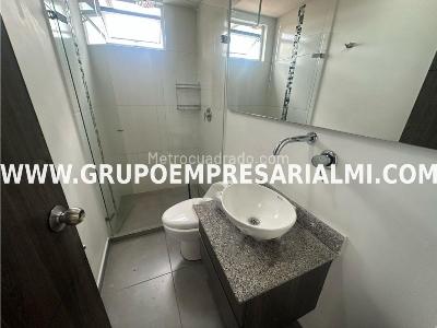 Apartamento de 3 alcobas en arriendo en La Castellana, Medellín, 167 m² · foto 12 de 20