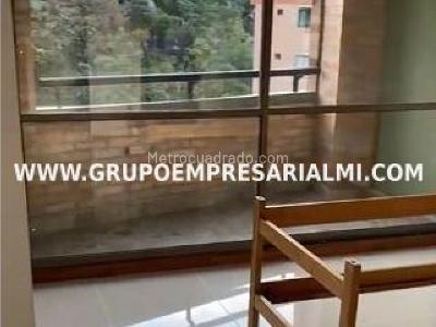 Apartamento de 3 alcobas en venta en Aves Maria, Sabaneta, 79 m² · foto 5 de 20