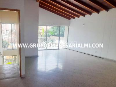 Apartamento de 3 alcobas en arriendo en Florida Nueva, Medellín, 220 m² · foto 2 de 20