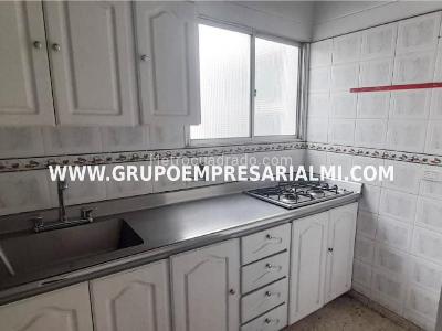 Apartamento de 3 alcobas en arriendo en Florida Nueva, Medellín, 220 m² · foto 5 de 20