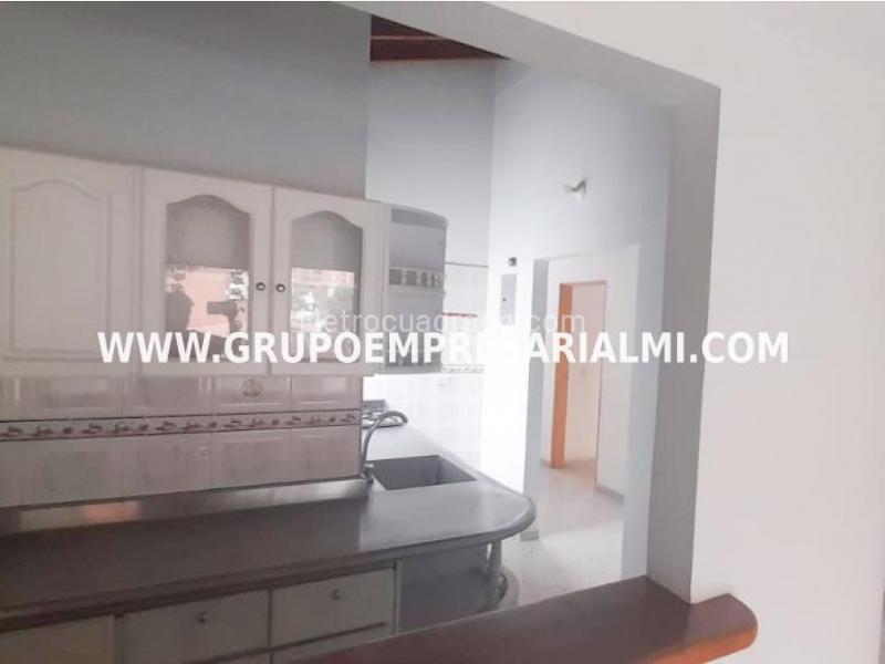 Apartamento Amplio de 3 Alcobas en Florida Nueva - 6