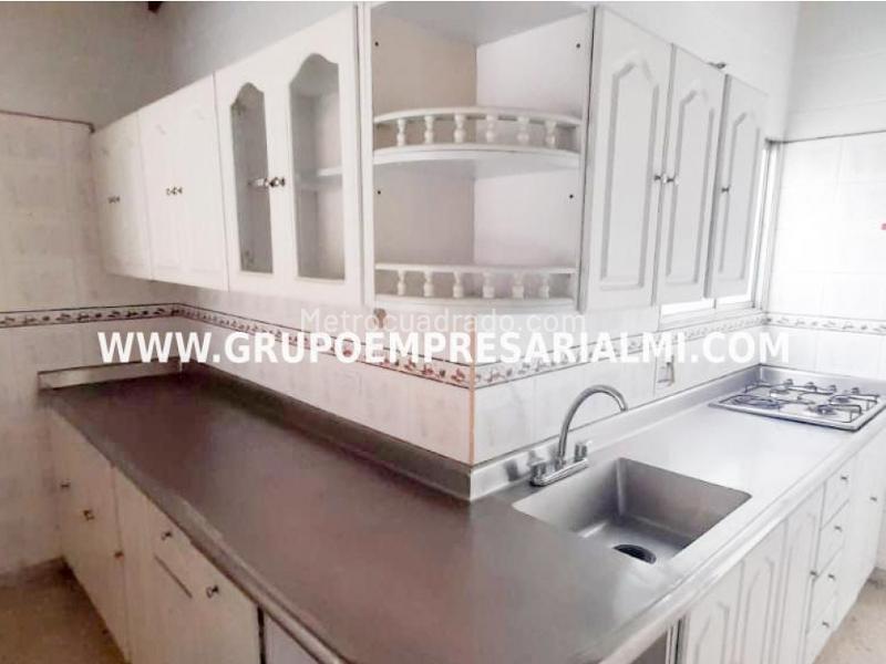 Apartamento Amplio de 3 Alcobas en Florida Nueva - 7