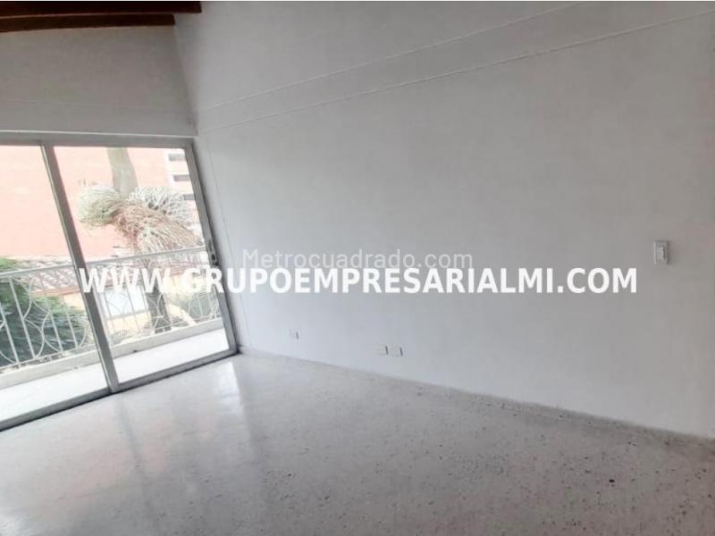 Apartamento Amplio de 3 Alcobas en Florida Nueva - 9