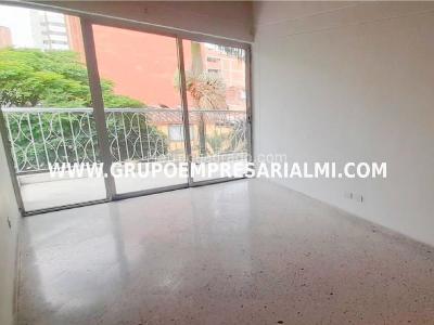 Apartamento de 3 alcobas en arriendo en Florida Nueva, Medellín, 220 m² · foto 10 de 20