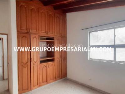 Apartamento de 3 alcobas en arriendo en Florida Nueva, Medellín, 220 m² · foto 15 de 20