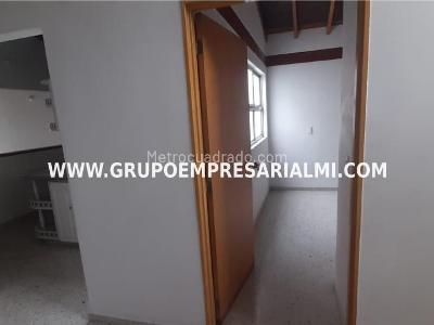 Apartamento de 3 alcobas en arriendo en Florida Nueva, Medellín, 220 m² · foto 16 de 20