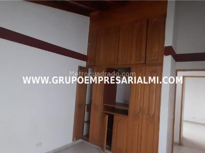 Apartamento de 3 alcobas en arriendo en Florida Nueva, Medellín, 220 m² · foto 17 de 20