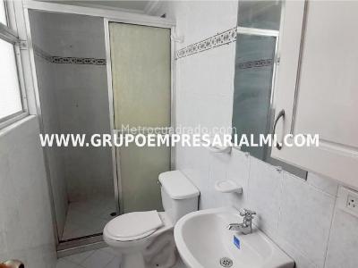 Apartamento de 3 alcobas en arriendo en Florida Nueva, Medellín, 220 m² · foto 19 de 20