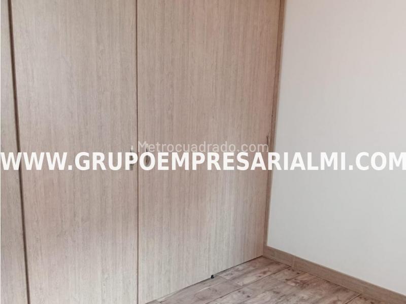 Apartamento en Arriendo de 3 Alcobas en Robledo Pajarito (60 m²) - 7