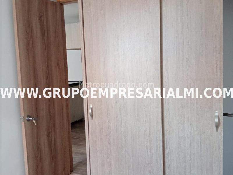 Apartamento en Arriendo de 3 Alcobas en Robledo Pajarito (60 m²) - 8