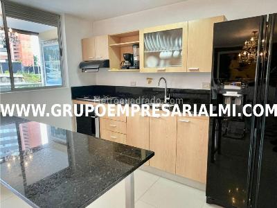 Apartamento en venta en El Poblado, Medellín · foto 6 de 20