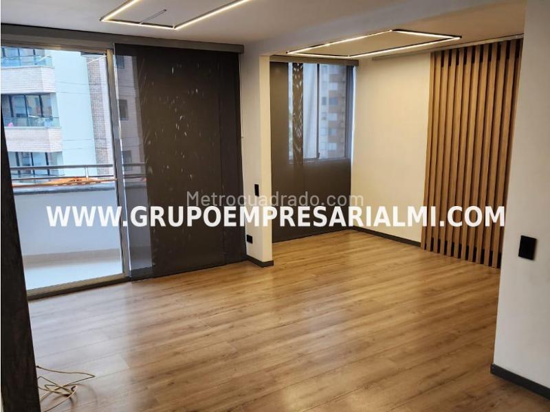 Apartamento moderno de 2 alcobas en Loma del Indio (El Poblado) - 2