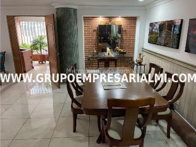 Apartamento de 2 alcobas en venta en Laureles, Medellín, 113 m² · foto 4 de 19
