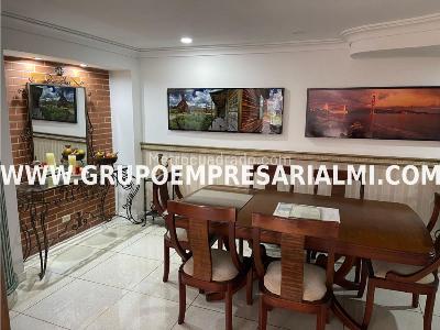 Apartamento de 2 alcobas en venta en Laureles, Medellín, 113 m² · foto 5 de 19