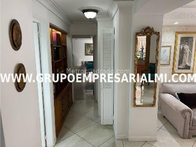 Apartamento de 2 alcobas en venta en Laureles, Medellín, 113 m² · foto 7 de 19