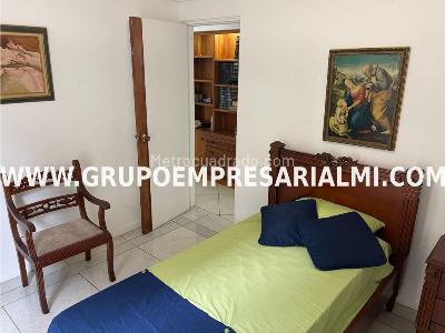 Apartamento de 2 alcobas en venta en Laureles, Medellín, 113 m² · foto 15 de 19
