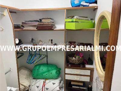 Apartamento de 2 alcobas en venta en Laureles, Medellín, 113 m² · foto 18 de 19