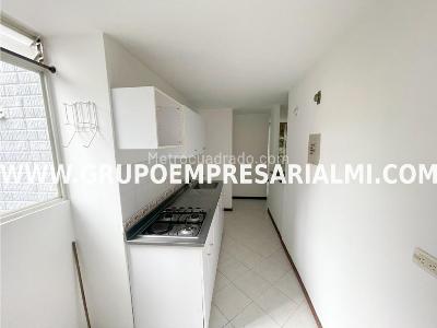 Apartamento en arriendo en El Poblado, Medellín · foto 4 de 20